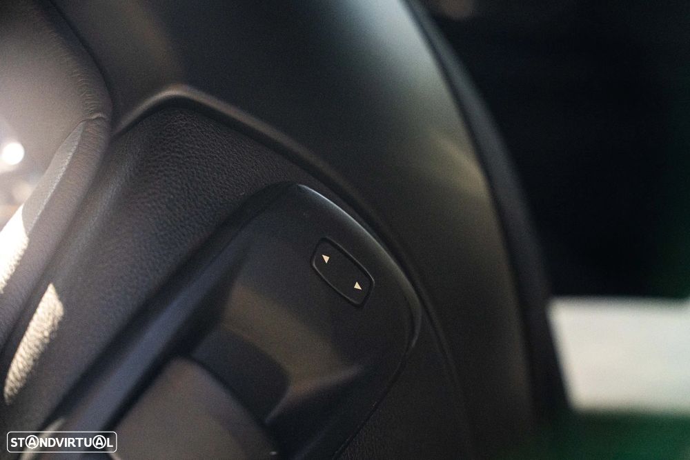 BMW M4 Coupe DKG Competition - 23