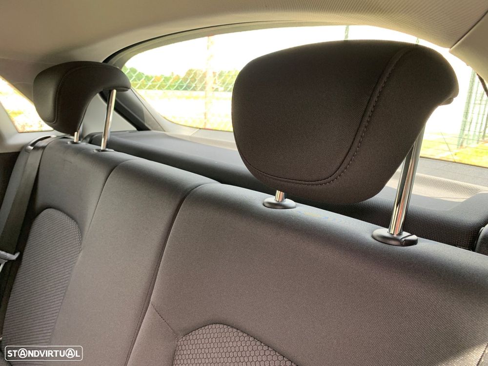 Audi A1 Sportback 1.6 TDI Sport - 12