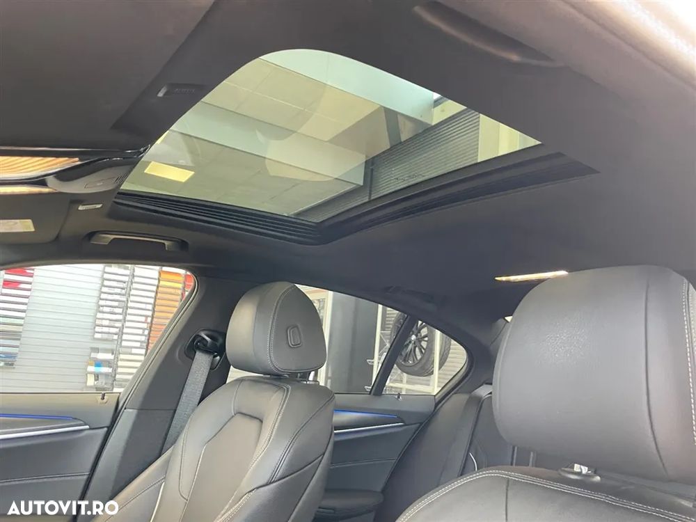 BMW Seria 5 540i xDrive Aut. Sport Line - 18