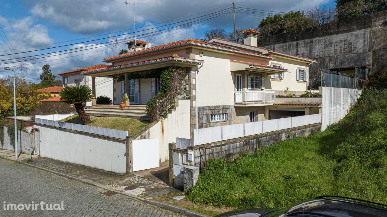 Moradia térrea T5 em Gondizalves - Braga - Grande imagem: 2/46