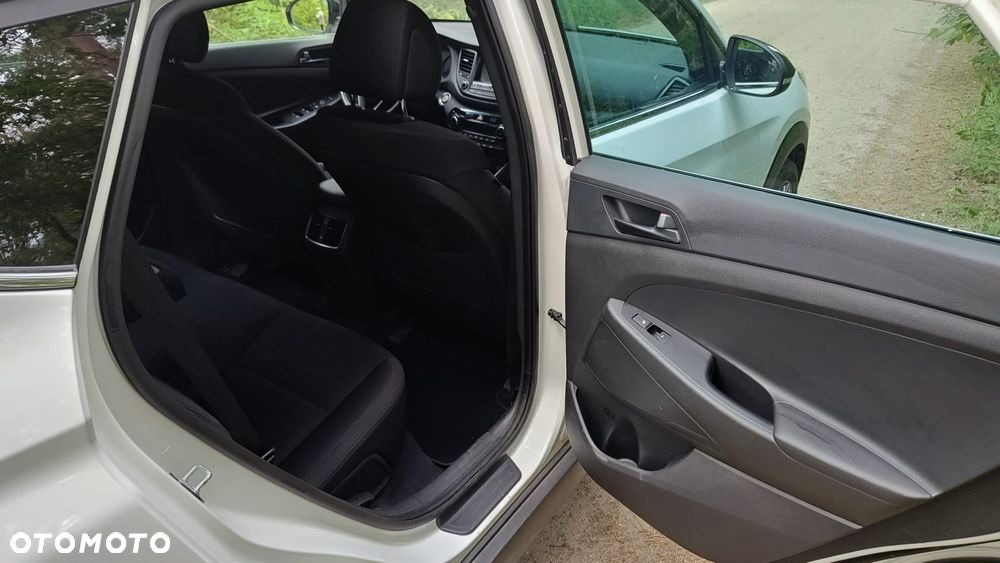 Hyundai Tucson blue 1.7 CRDi 2WD DCT Style - 9