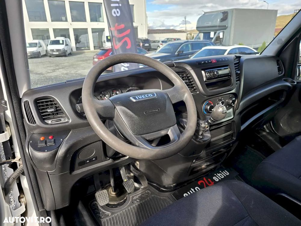 Iveco Daily 3000 cmc benaCantoni 3.2 m,basculabila 3 parti pe cutia viteze,diferential blocabil punte spate. 2018. - 19