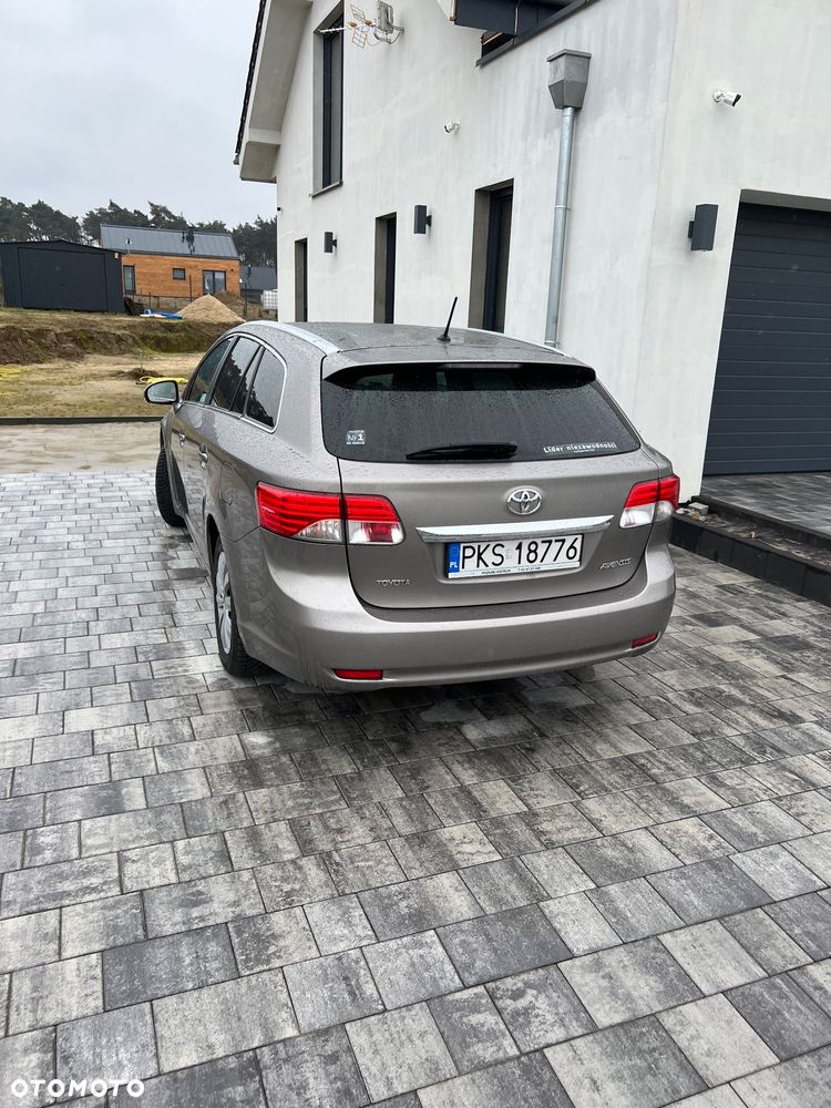 Toyota Avensis 2.0 Sol MS - 6