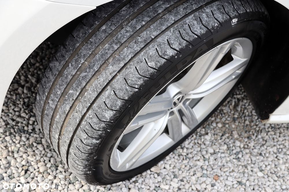 Volkswagen Passat 2.0 TDI DSG Highline - 37