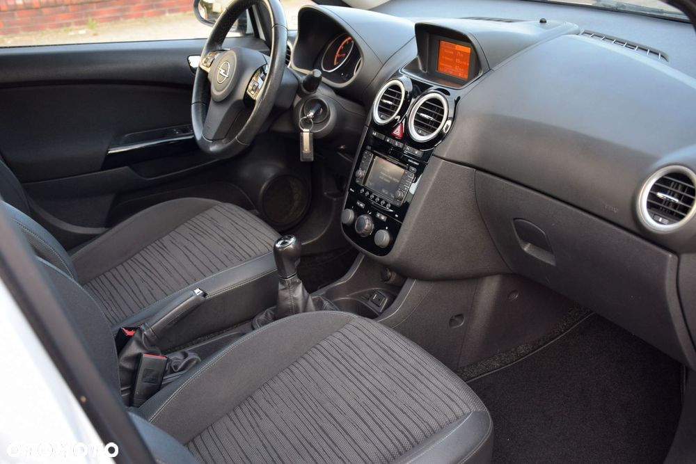Opel Corsa 1.4 16V Edition - 13