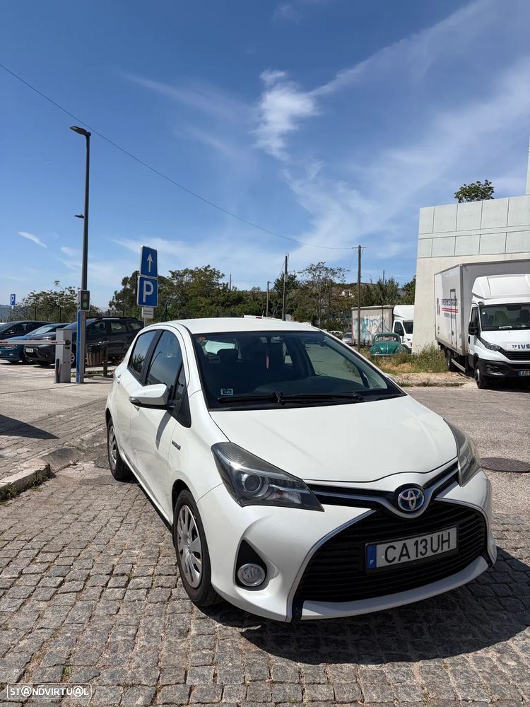 Toyota Yaris 1.5 HSD Comfort+Navi - 3