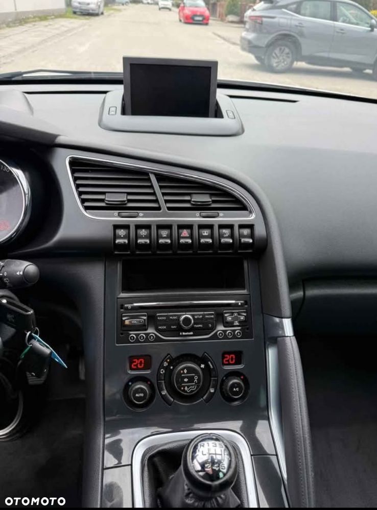 Peugeot 3008 - 8