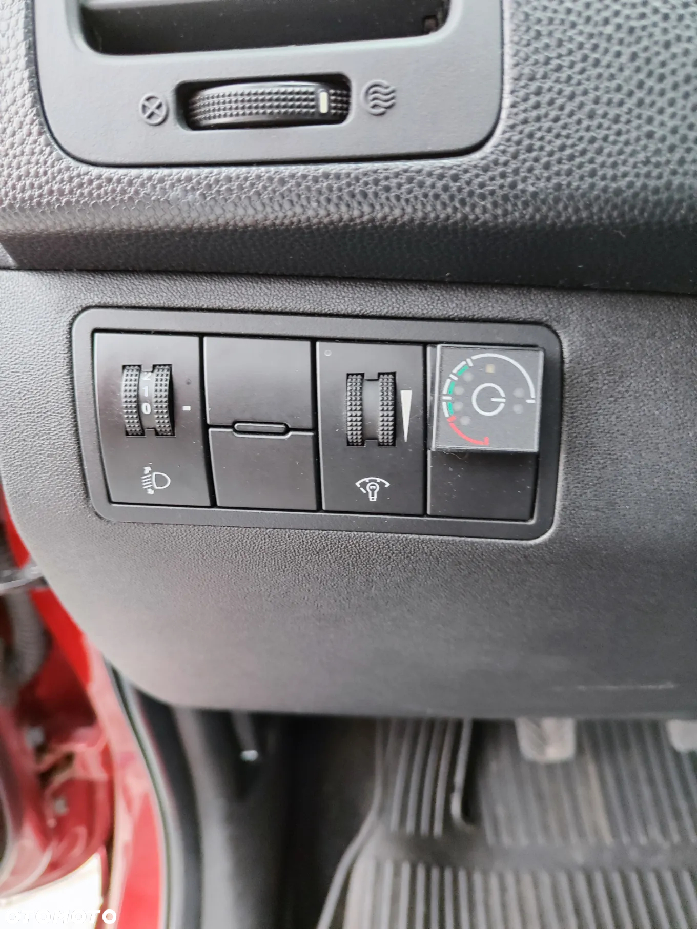 Hyundai ix20 1.4 Comfort - 26