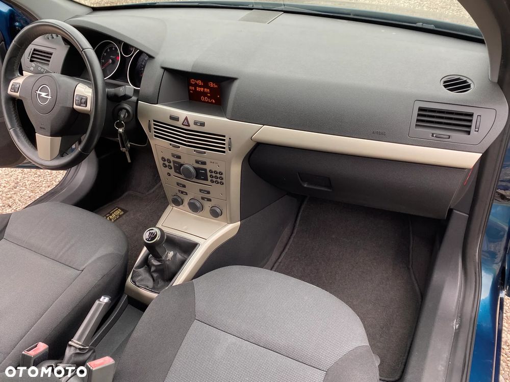 Opel Astra - 34