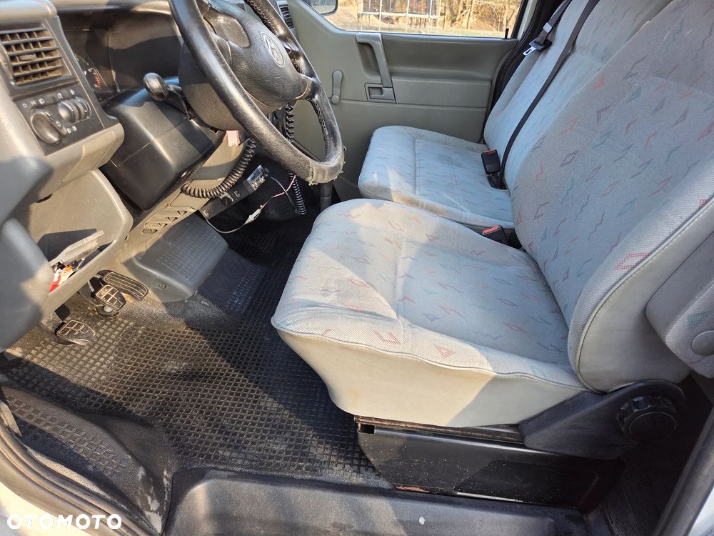 Volkswagen Transporter - 7