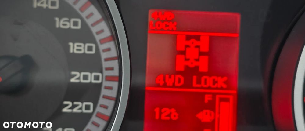 Mitsubishi Outlander 2.2 DI-D 4WD Instyle - 28