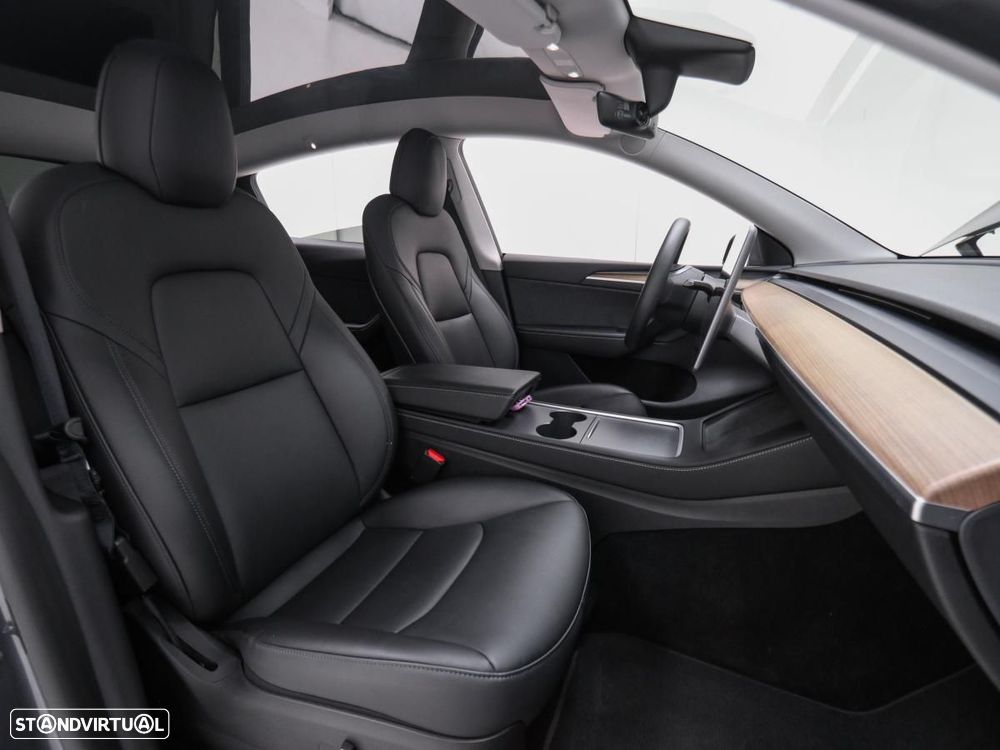 Tesla Model Y Long Range Tração Integral - 14
