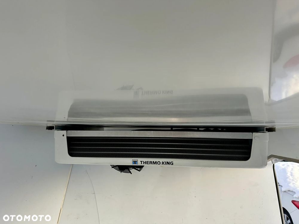 Volkswagen Crafter - 28