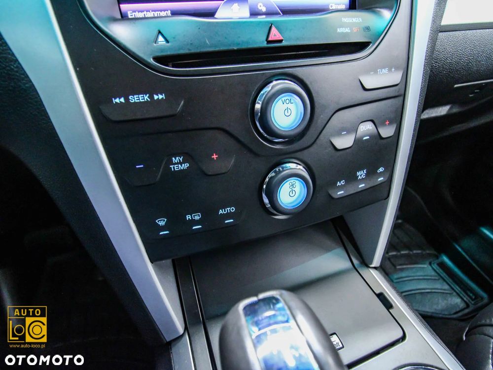 Ford Explorer - 24
