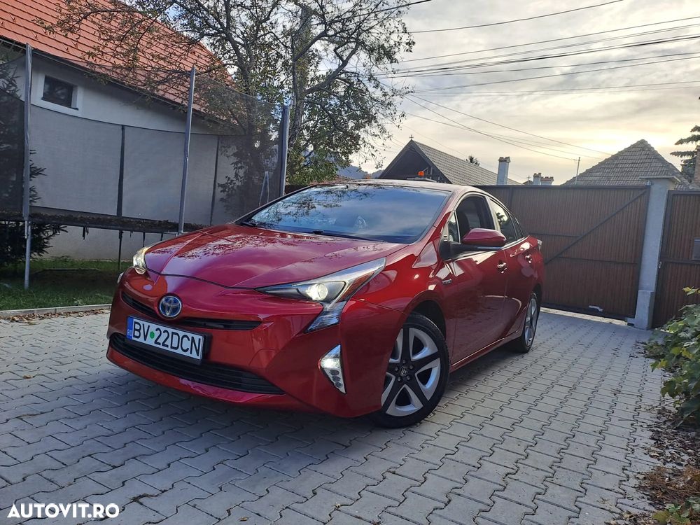Toyota Prius Hybrid - 5