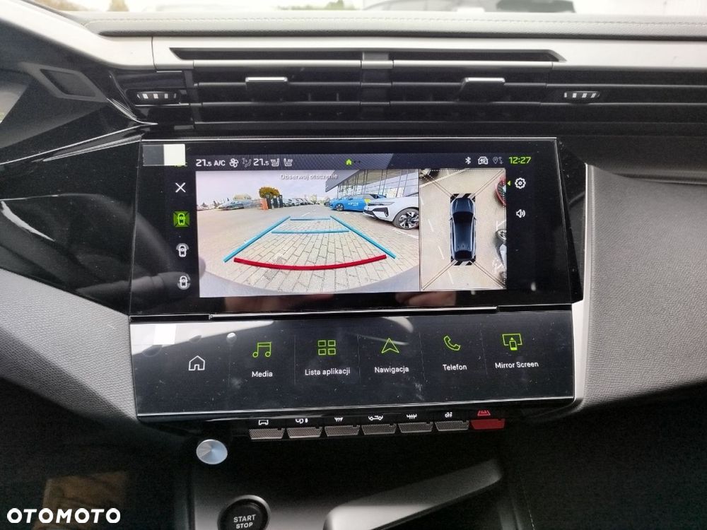 Peugeot 408 - 27