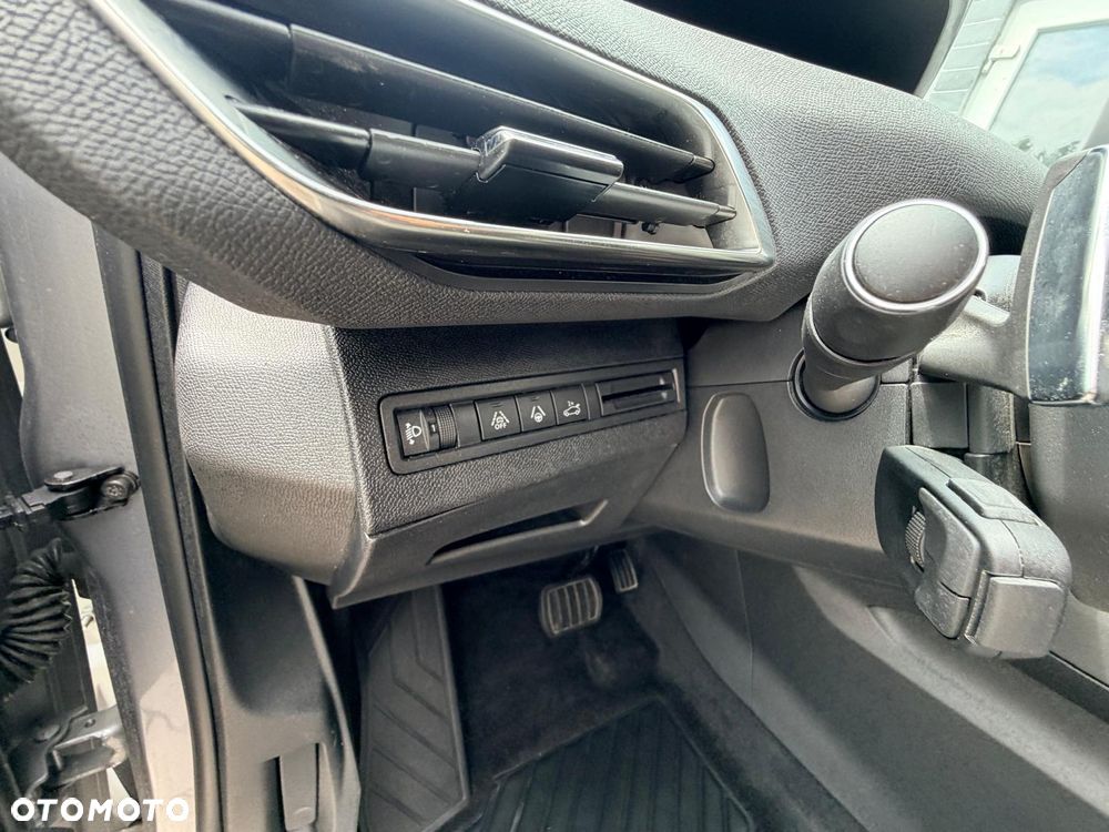 Peugeot 5008 - 13