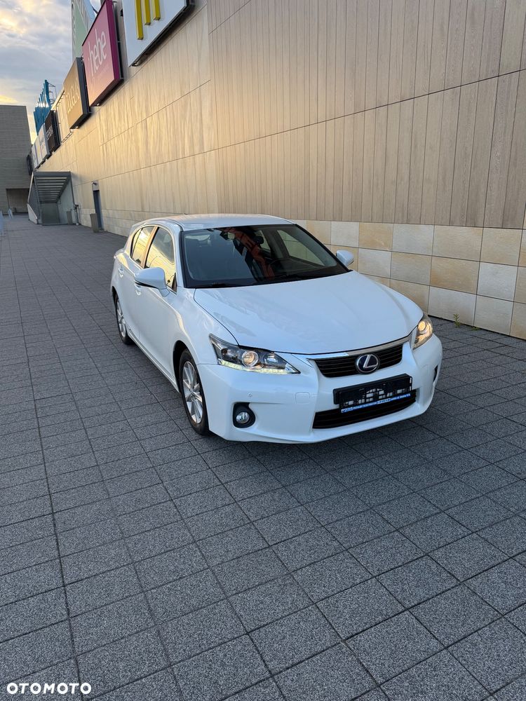 Lexus CT 200h Prestige - 6