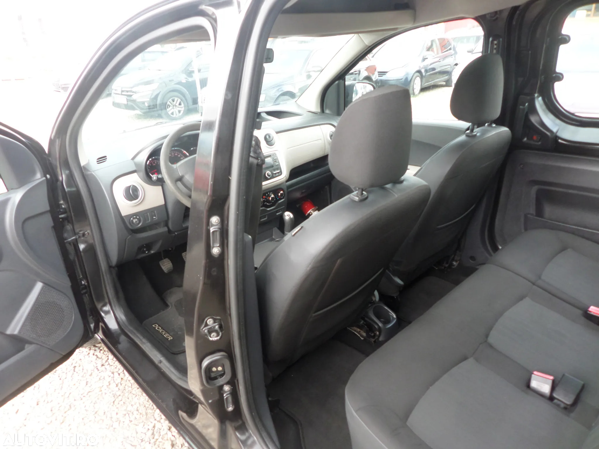 Dacia Dokker 1.5 dCi 90 CP Laureate - 13