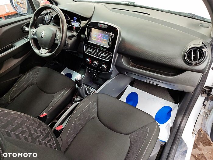 Renault Clio - 37