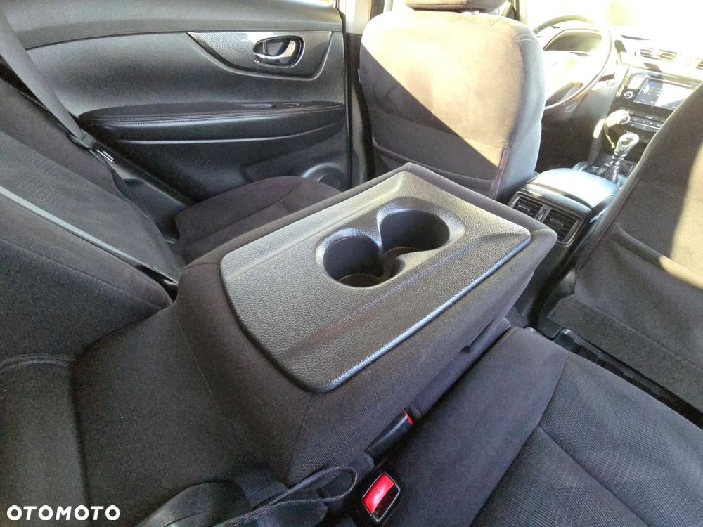 Nissan X-Trail 2.0 dCi ALL-MODE 4x4i Acenta - 28