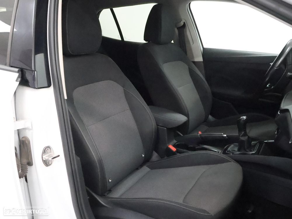 Skoda Fabia 1.0 TSI First Edtion - 26