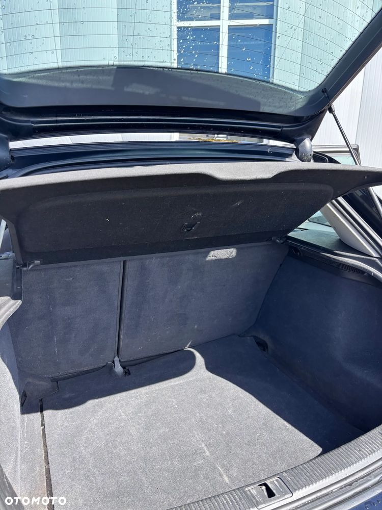 Audi A3 Sportback 1.6 TDI DPF Ambiente - 8