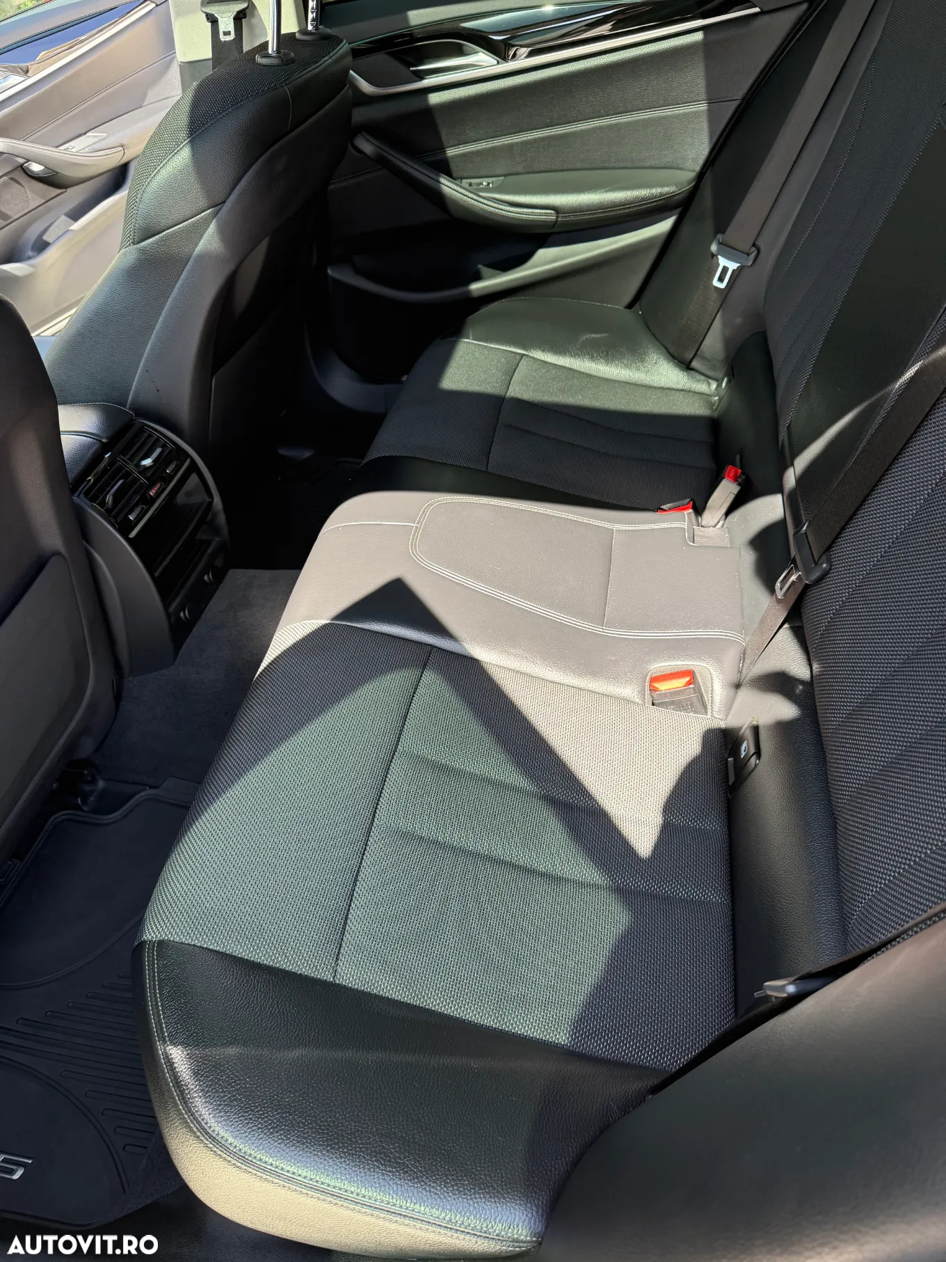 BMW Seria 5 520i AT - 14