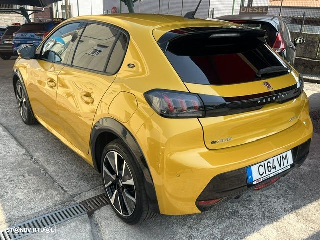 Peugeot e-208 GT Pack - 5