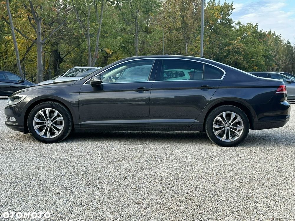 Volkswagen Passat - 5