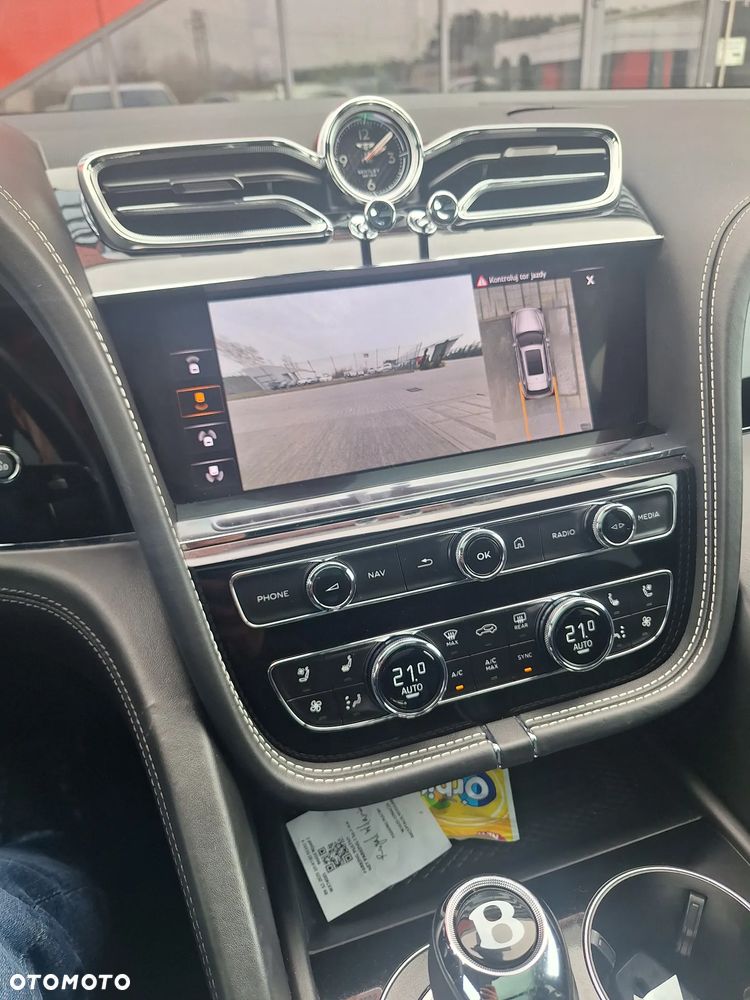 Bentley Bentayga - 8
