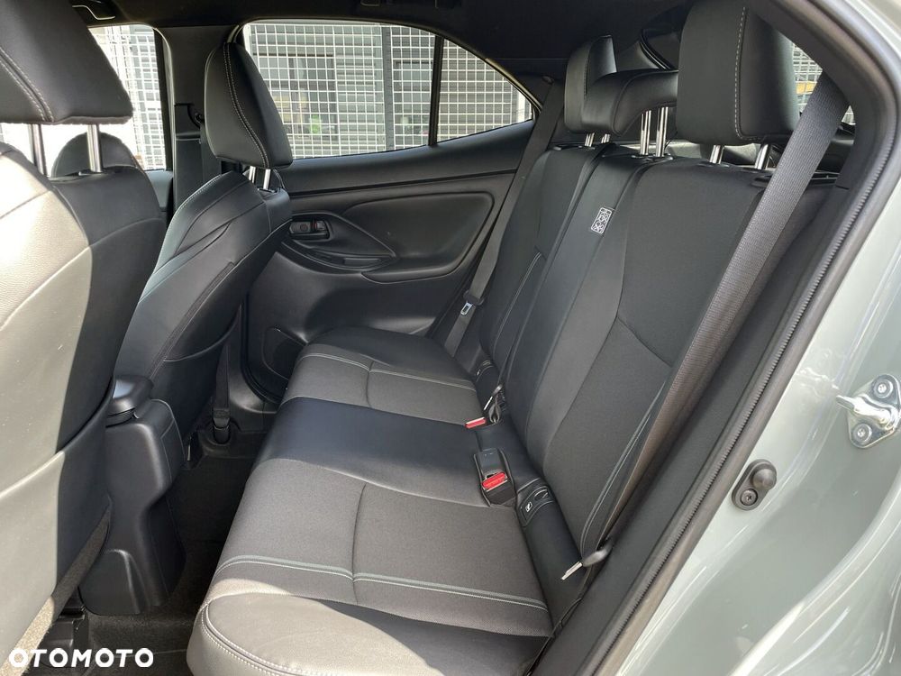 Toyota Yaris Cross - 12