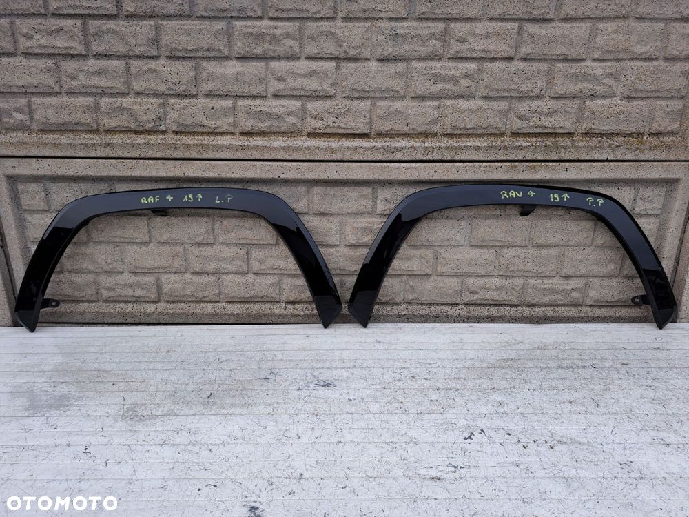 toyota rav 4 listwa prawa lewa po 19 r oryginał - 1