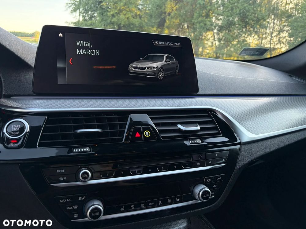 BMW Seria 5 520d xDrive Sport - 23