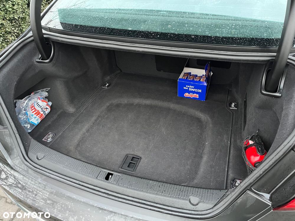 Audi A8 3.0 TDI DPF clean diesel quattro tiptronic - 15