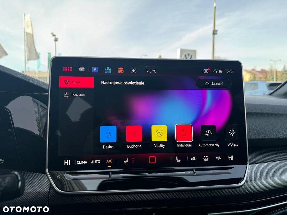 Volkswagen Golf - 19