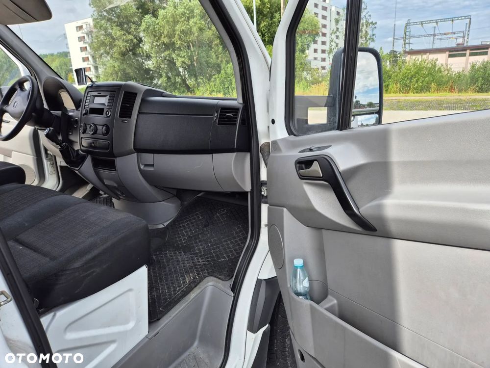 Mercedes-Benz Sprinter 319 BlueTEC 906.235 - 23