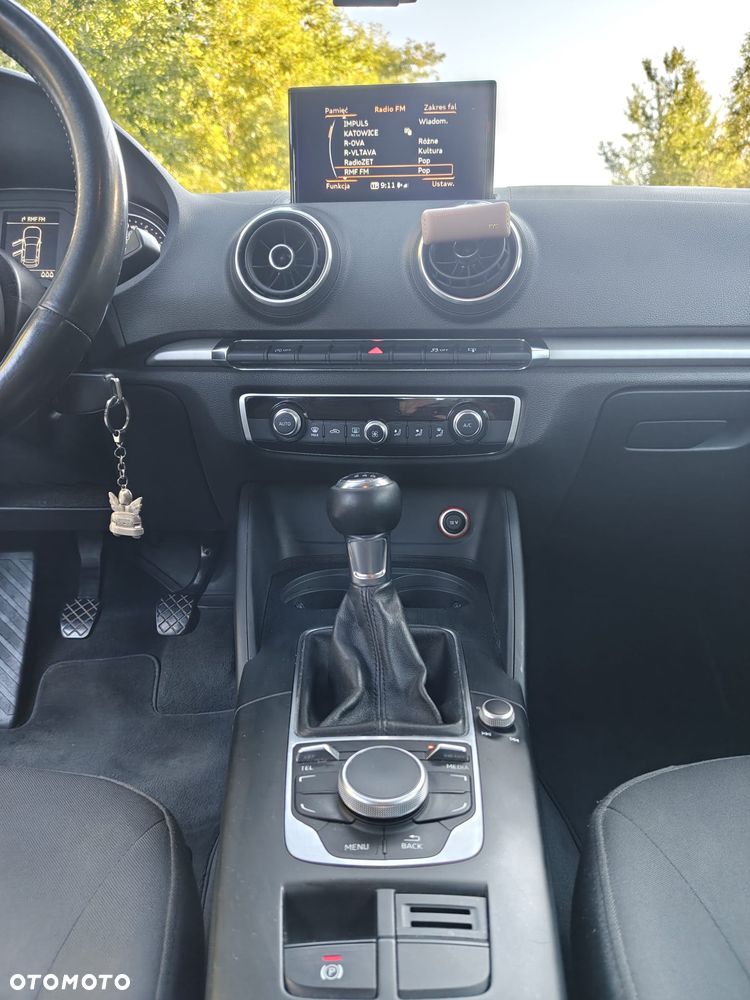 Audi A3 Sportback 1.6 TDI Attraction - 12