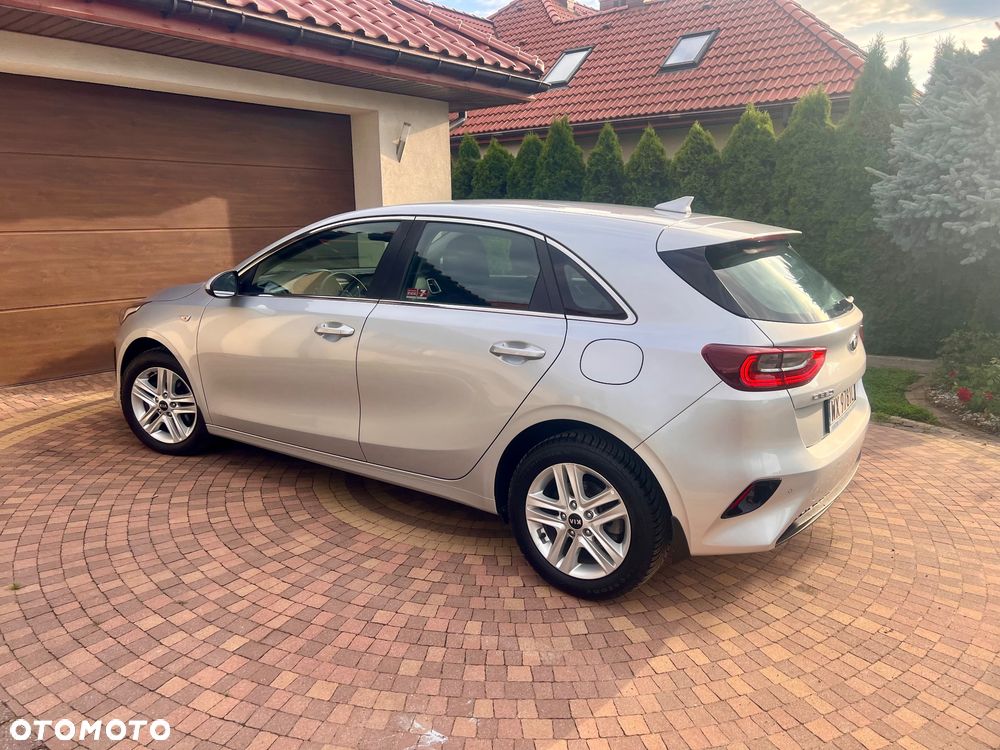 Kia Ceed 1.6 CRDi SCR L - 28