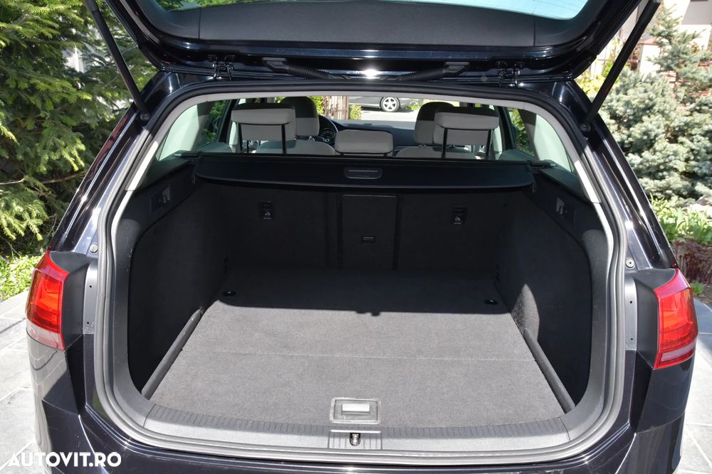 Volkswagen Golf 1.6 TDI BlueMotion Technology DSG Comfortline - 5