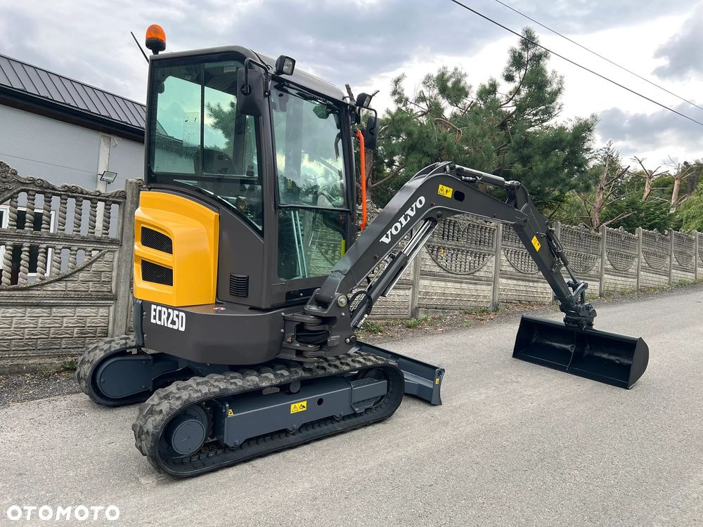 Volvo ECR25D | Minikoparka VOLVO ECR25 | Zerowy Obrys | Mini Koparka 3 Tony |Waga 2,5 Tony | Tylko 2700 MTG | Sprowadzona | Stan IDEALNY | - 13