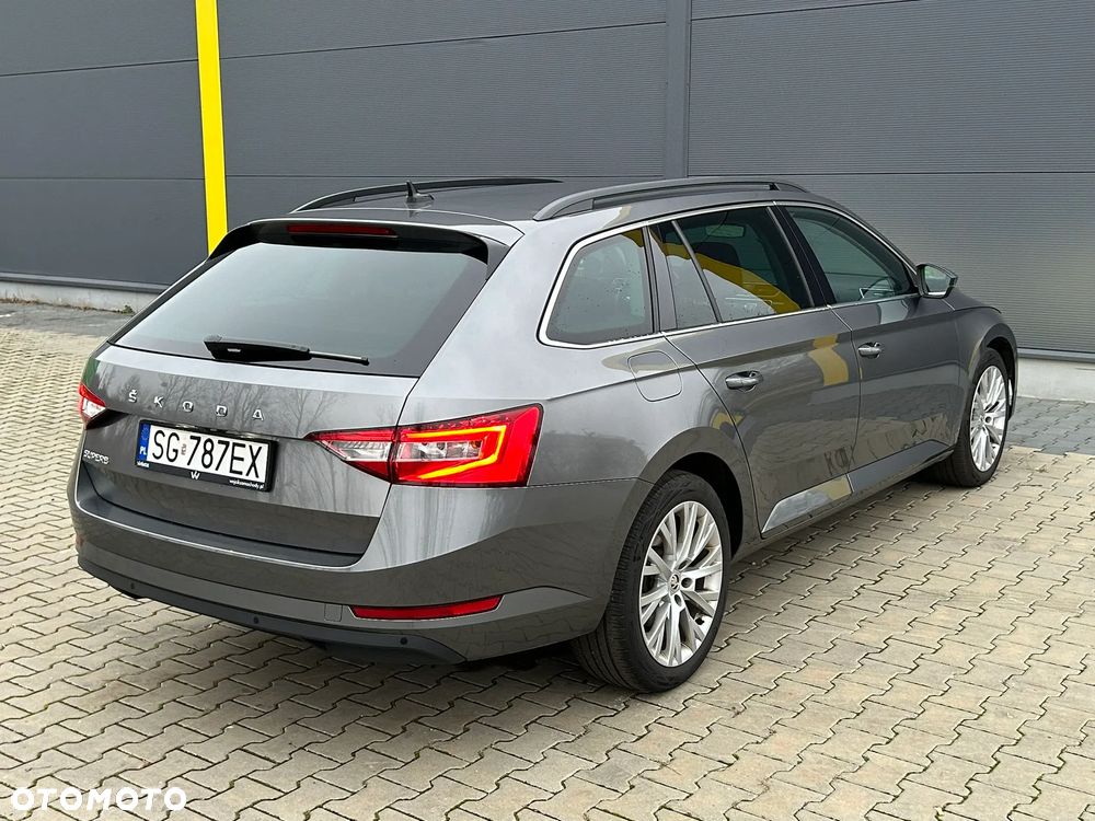 Skoda Superb 2.0 TDI DSG Ambition - 5