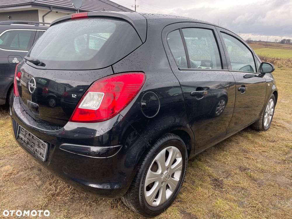 Opel Corsa 1.2 16V - 4