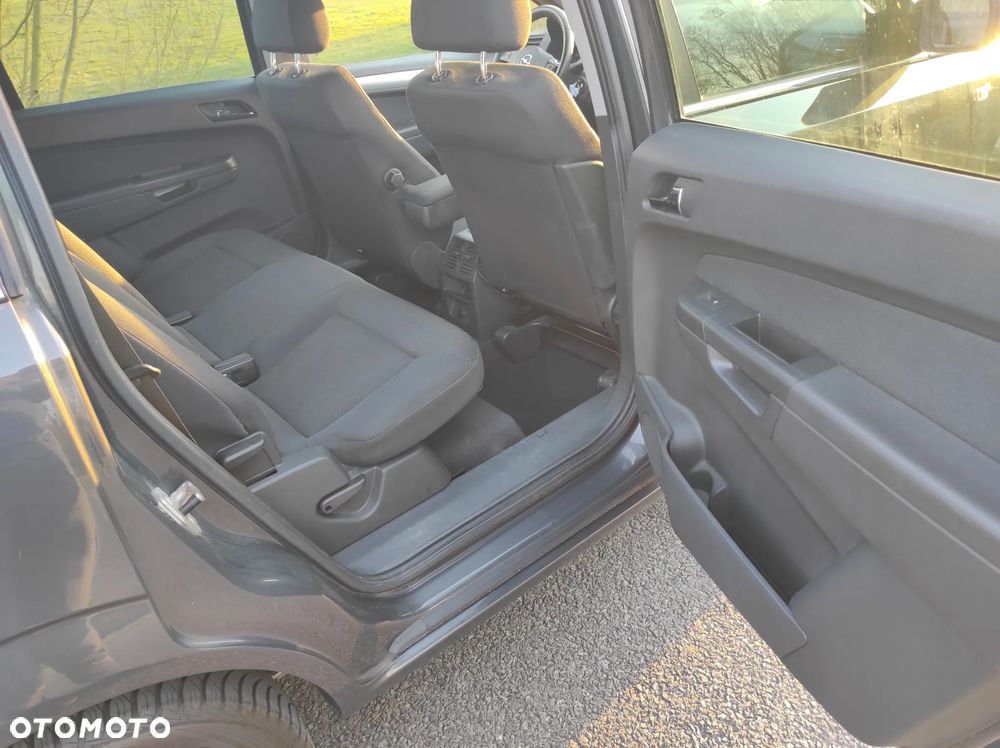 Opel Zafira 1.8 Cosmo - 13