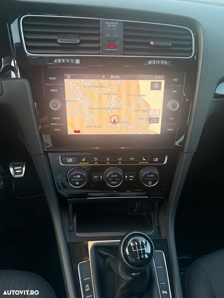 Volkswagen Golf 2.0 TDI Sound - 14