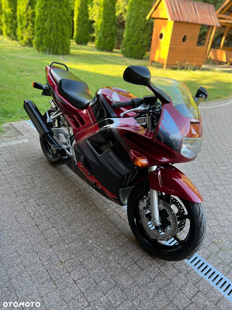 Honda CBR - 8