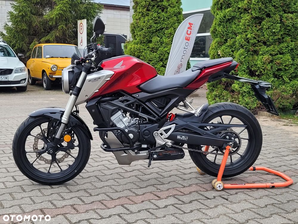 Honda CB - 12