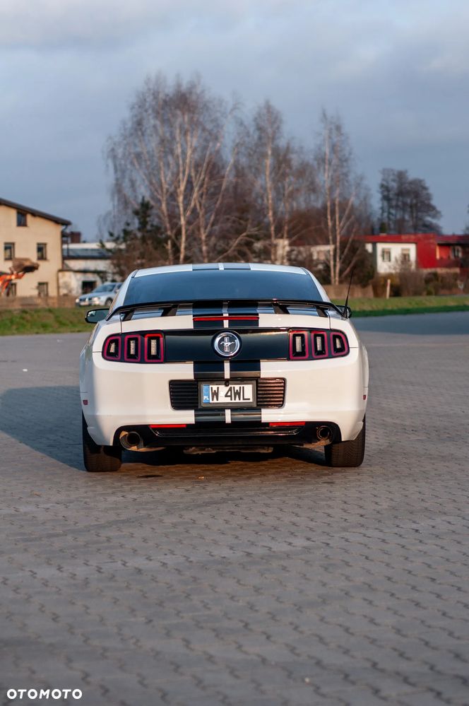 Ford Mustang 3.7 V6 - 6