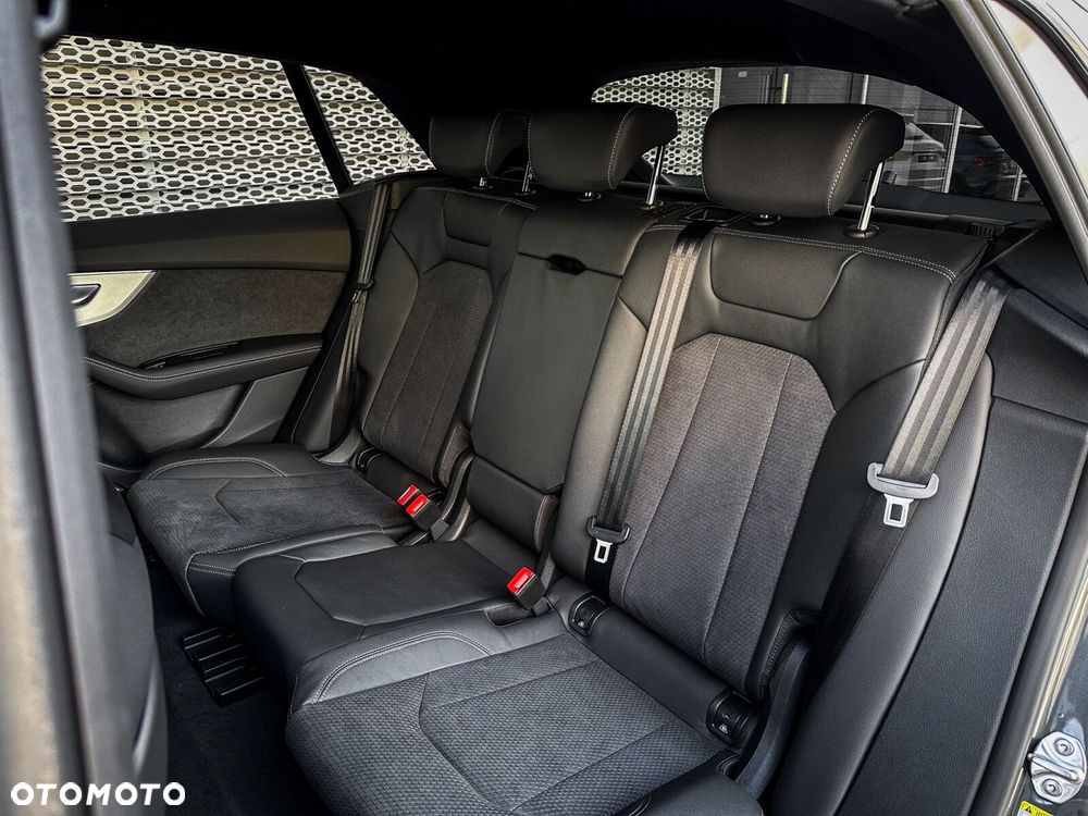 Audi Q8 - 38