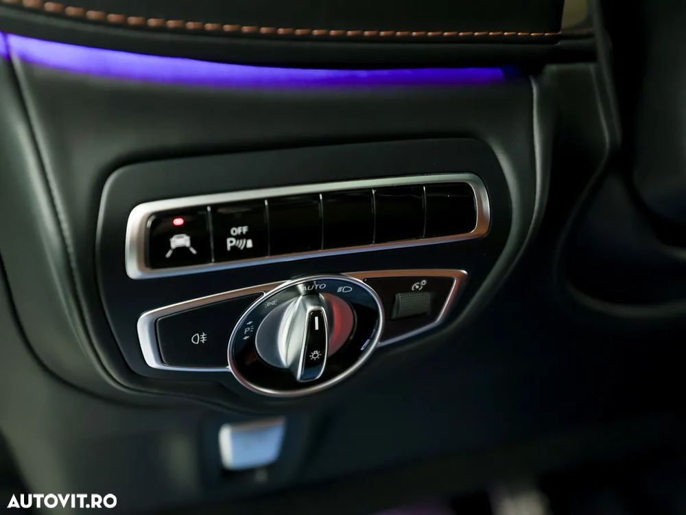 Mercedes-Benz G 400 d AMG MANUFAKTUR - 37